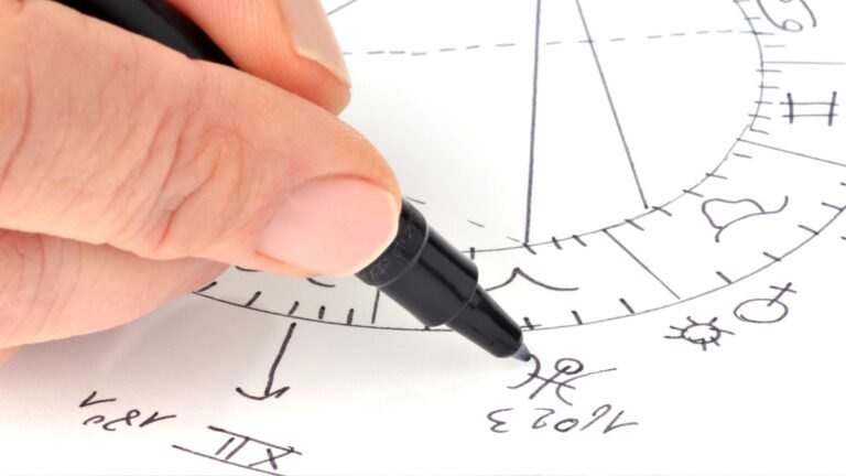 Qué es la carta natal y cómo puede ayudarte a descubrir tu camino de vida